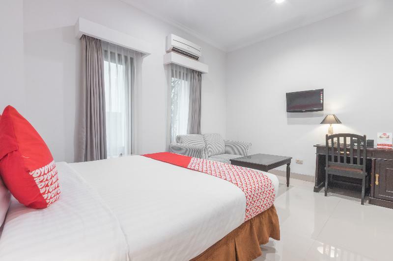 534 Sriwijaya Hotel Jakarta Exterior photo